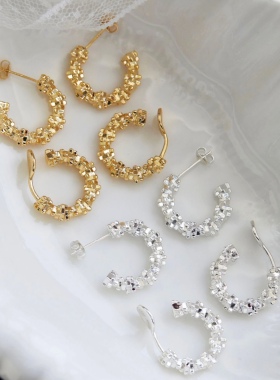 vogueess碎银子圆圈气质百搭高级感蚊香盘耳夹无耳洞耳饰超闪时髦