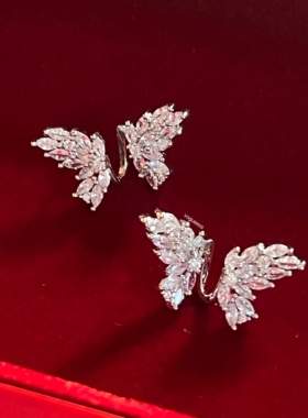 vogueess闪钻蝴蝶飞舞耳钉简约s925银针气质耳饰耳环错位时髦ins