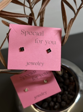 vogueess迷你四叶草小耳环闪钻基础款s925银针黑白两色时髦复古感