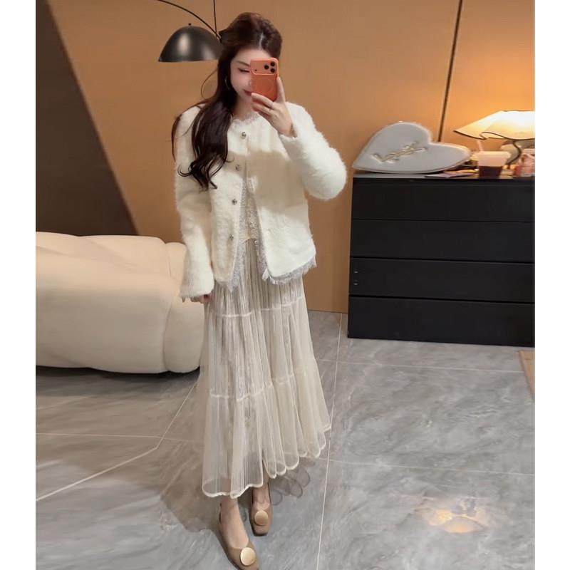 2025超火小香风羽绒短外套女冬季新款高级感超好看的蕾丝毛毛上衣,运动/瑜伽/健身/球迷用品,广场舞套装,淘宝优惠券,粉丝福利购,淘宝优惠卷