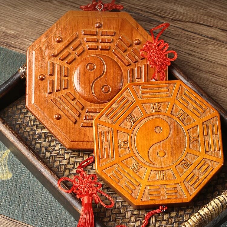 桃木八卦镜太极阴阳阴阳鱼木雕太极图八卦盘家用门口挂件桃木镜
