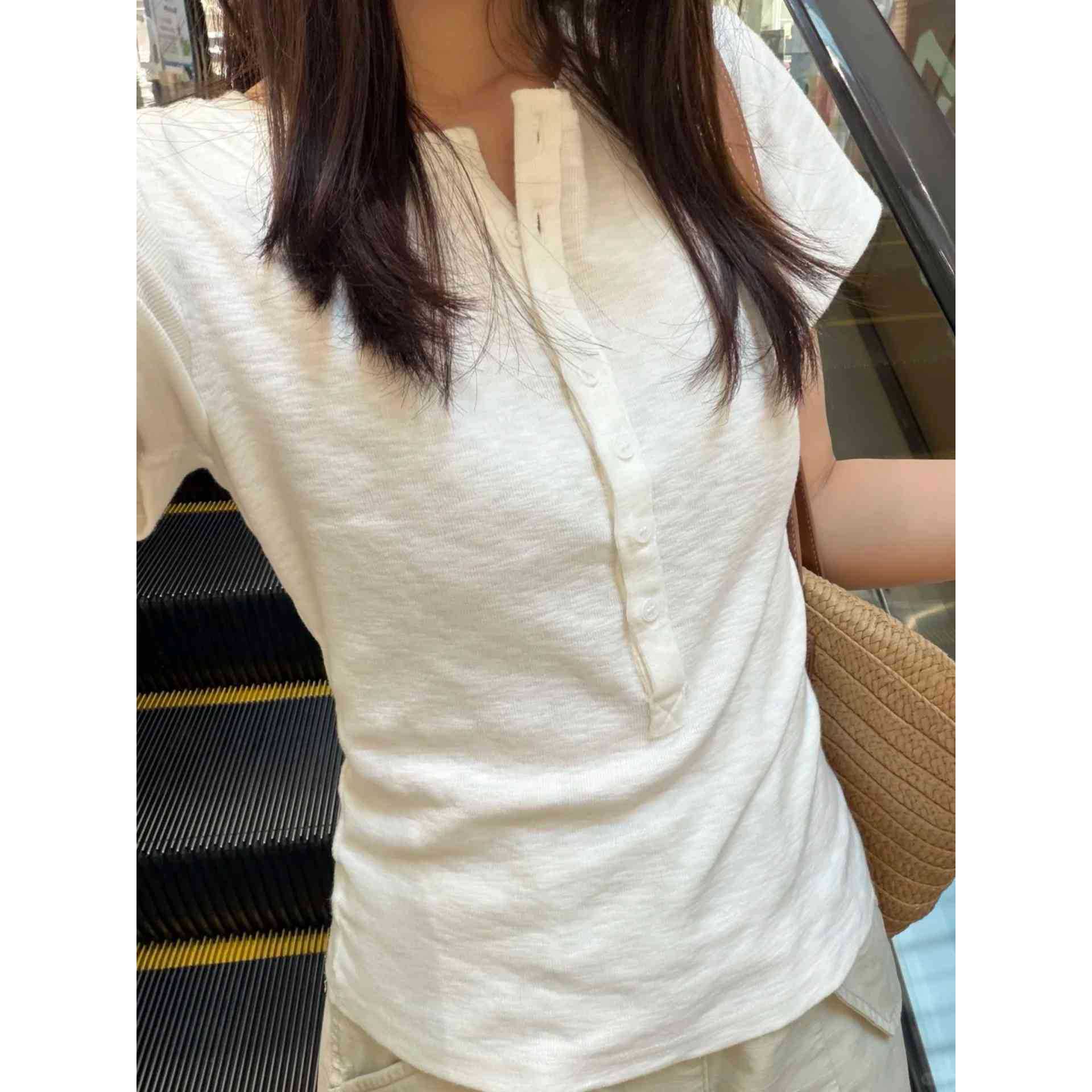 纽扣半开领T恤女夏休闲薄款透气