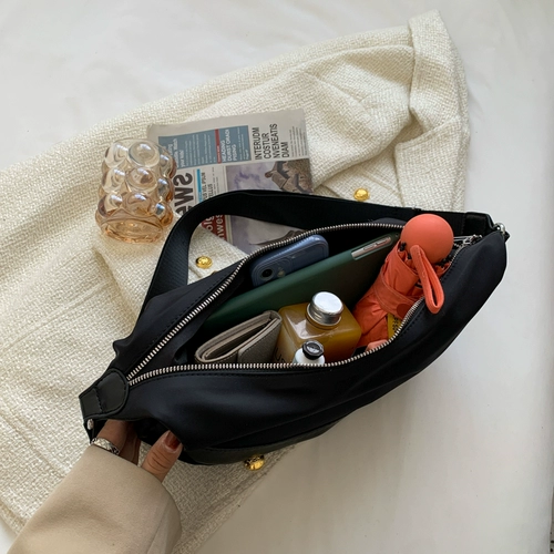 Вместительный и большой шоппер, небольшая универсальная сумка через плечо, осенний