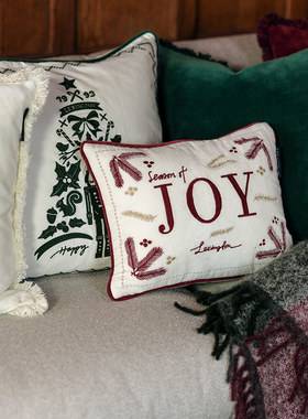 Lexington天鹅绒沙色马头刺绣靠垫棉花环抱枕绿色胡桃夹子红字母