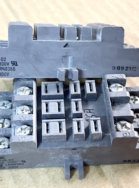 现货SR3B-02 15A300V LR48366 进口IDEC 继电器底座原装 10A300V