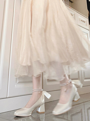 春秋白色玛丽珍女单鞋法式粗跟高跟鞋仙女风气质百搭旗袍婚鞋伴娘