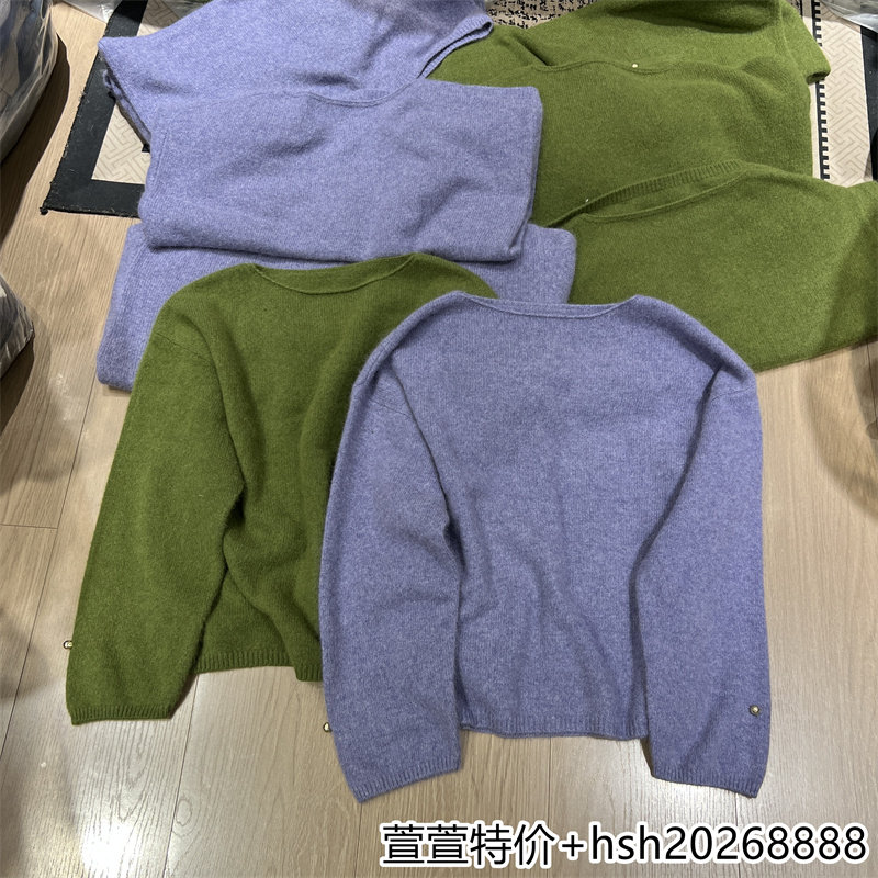 欧洲站2026秋冬新款慵懒风V领长袖纯色套头针织衫女百搭柔软毛衣