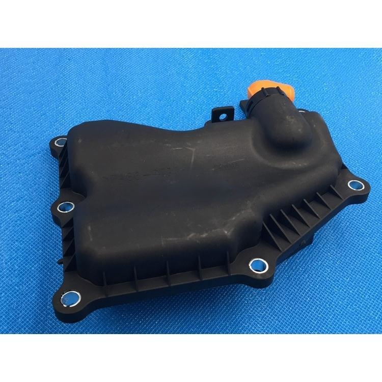 福特蒙迪欧致胜经典福克斯油水分离器机油泵分油器盖PVC阀废气阀