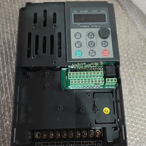 议价变频器LC400C-5R5G/7R5PLC400C-2R2G/3R0P