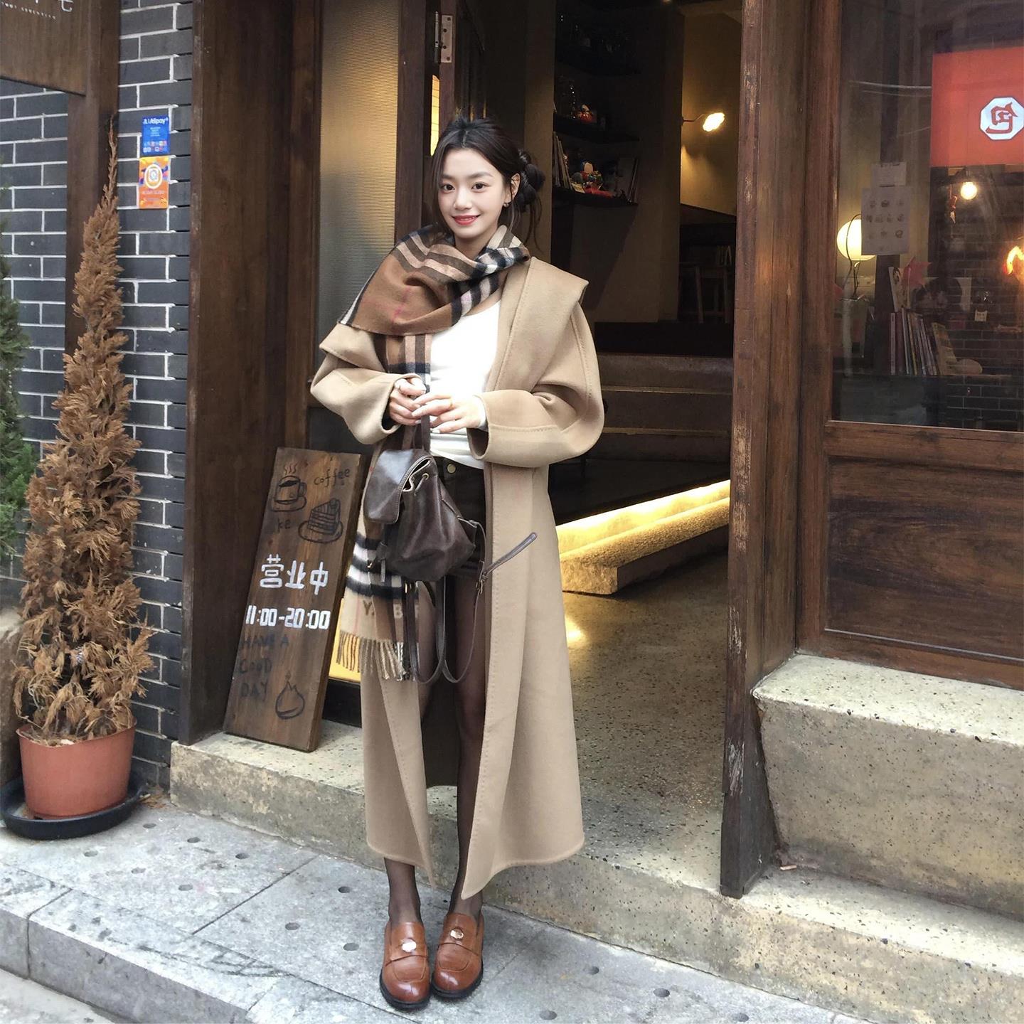 法式老钱风千金感驼色毛呢外套女2025冬季高级感宽松百搭呢子大衣