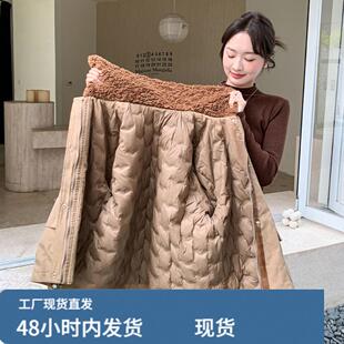 羊羔毛翻领咖色短款派克羽绒服女冬2025超火好看加绒加厚工装外套