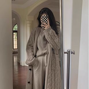 麻花中长款感看的奶fufu针织开衫毛衣外套女秋冬2026新款显瘦气质