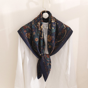 春秋女丝巾大方巾妈妈款薄围巾四季通用百搭气质小披肩可做包头巾