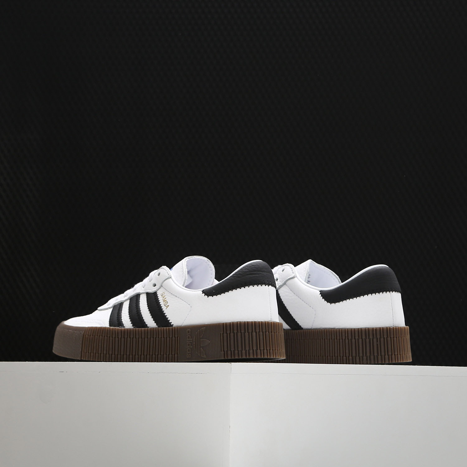 Adidas/阿迪达斯休闲板鞋