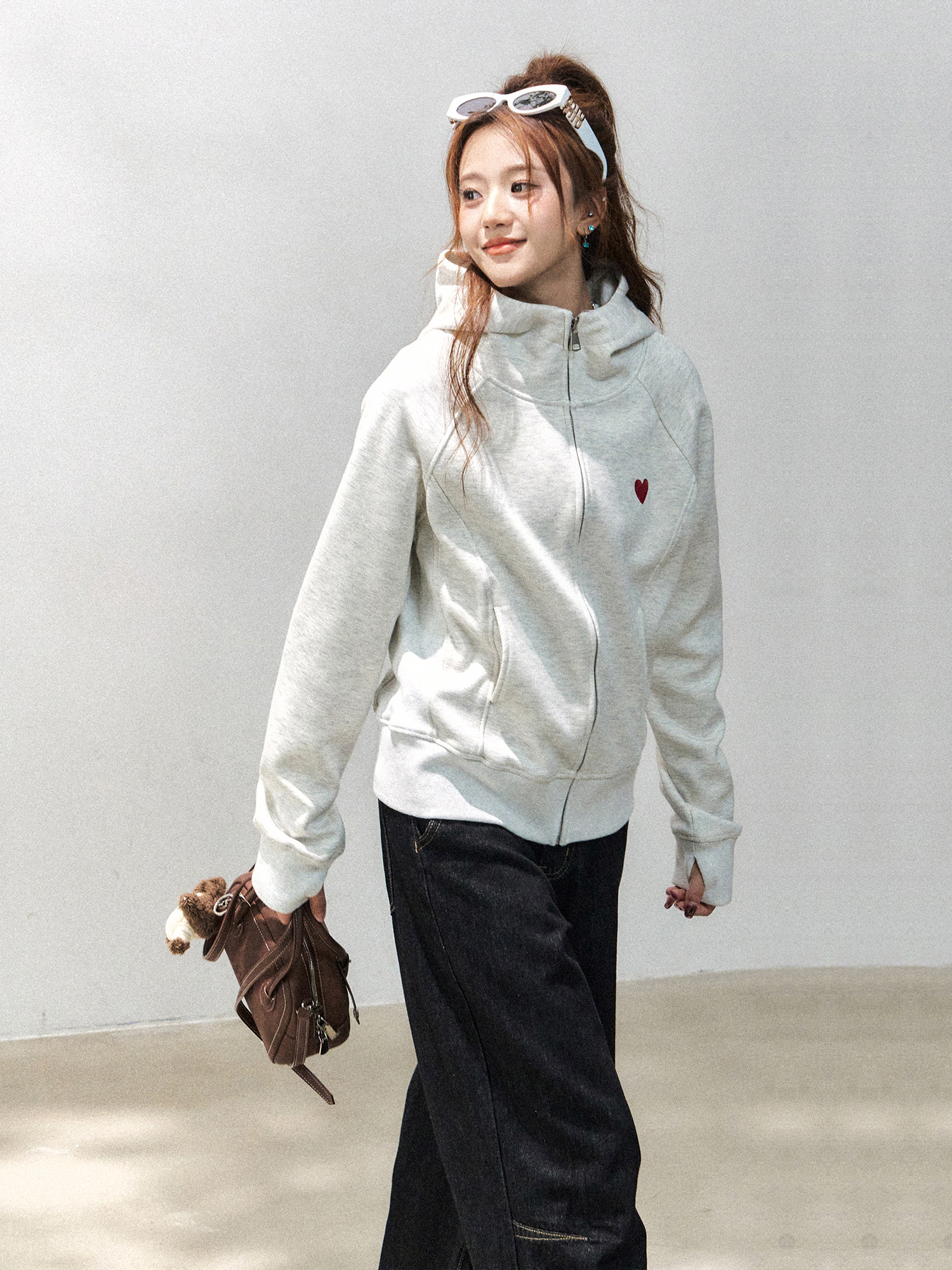 Korean Style Heart Embroidery Sweatshirt Jacket for Women, Spring and Autumn, 250g Air Layer, Short Slim Fit Zip-Up Cardigan