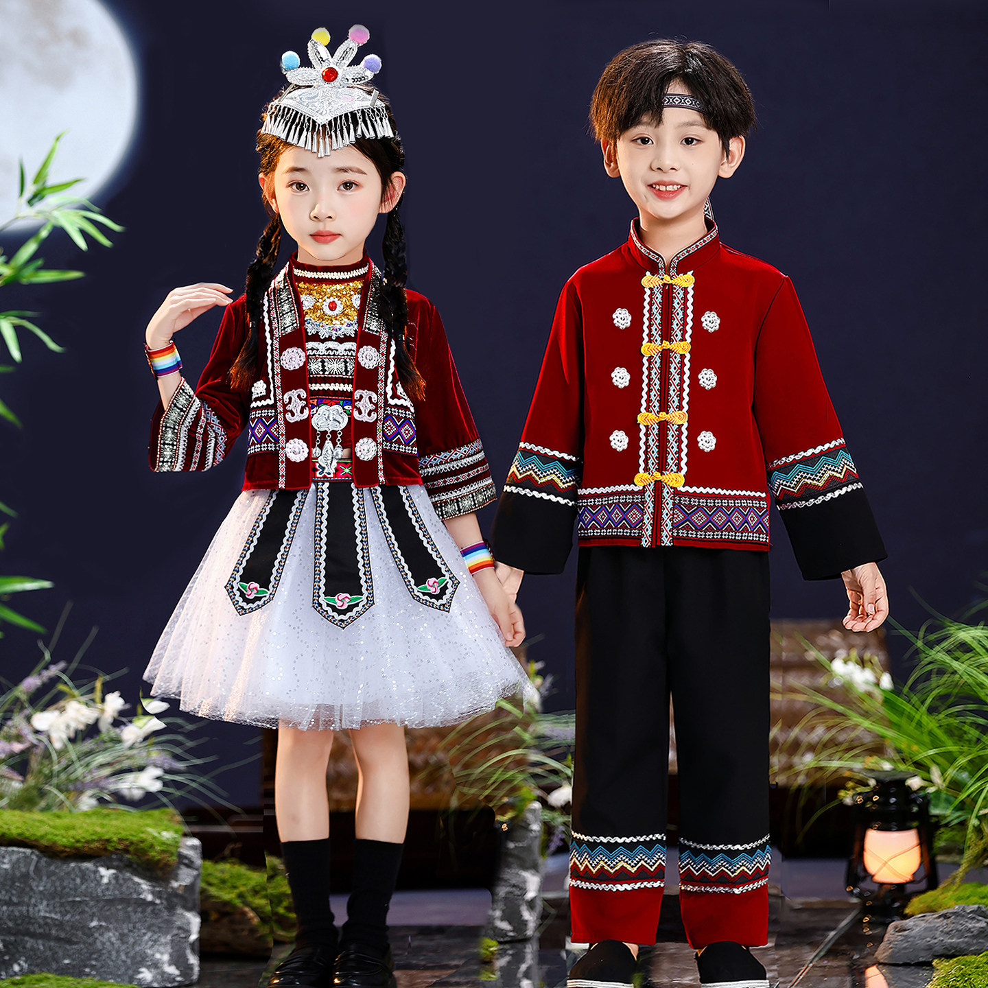 丽江三部曲舞蹈服男女童哒哒舞六一幼儿苗族瑶族踏踏乐小孩演出服