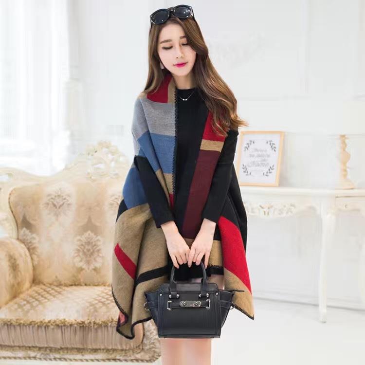 秋冬30克仿围巾女士插袖披肩保暖斗篷披风外套百变1004r