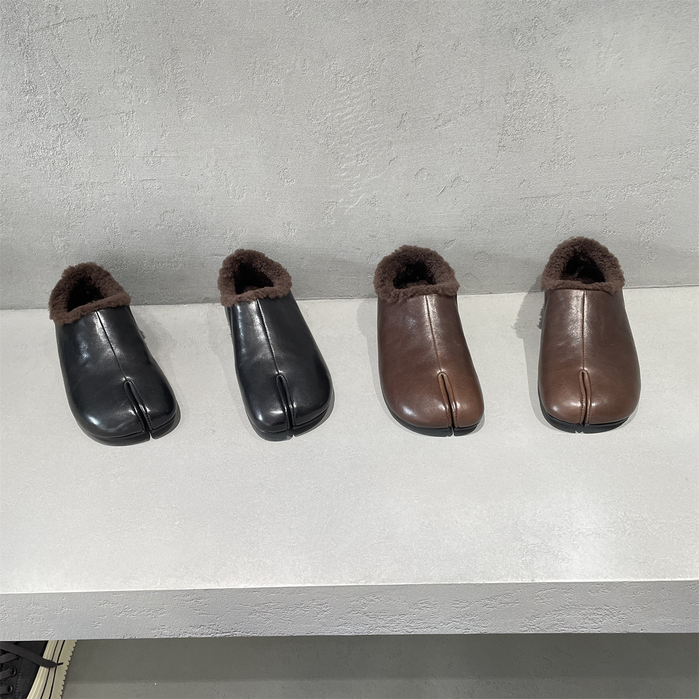 欧洲站真皮羊毛平底猪蹄玛丽珍鞋