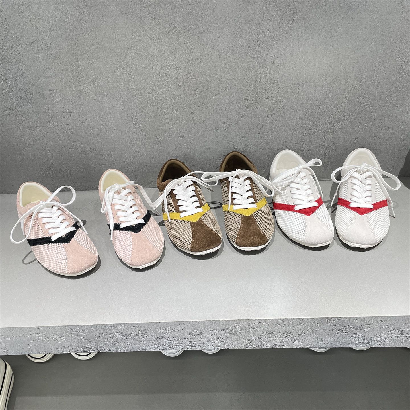 欧洲站2026夏款休闲时尚真皮女鞋新品百搭网面磨砂皮平底运动单鞋