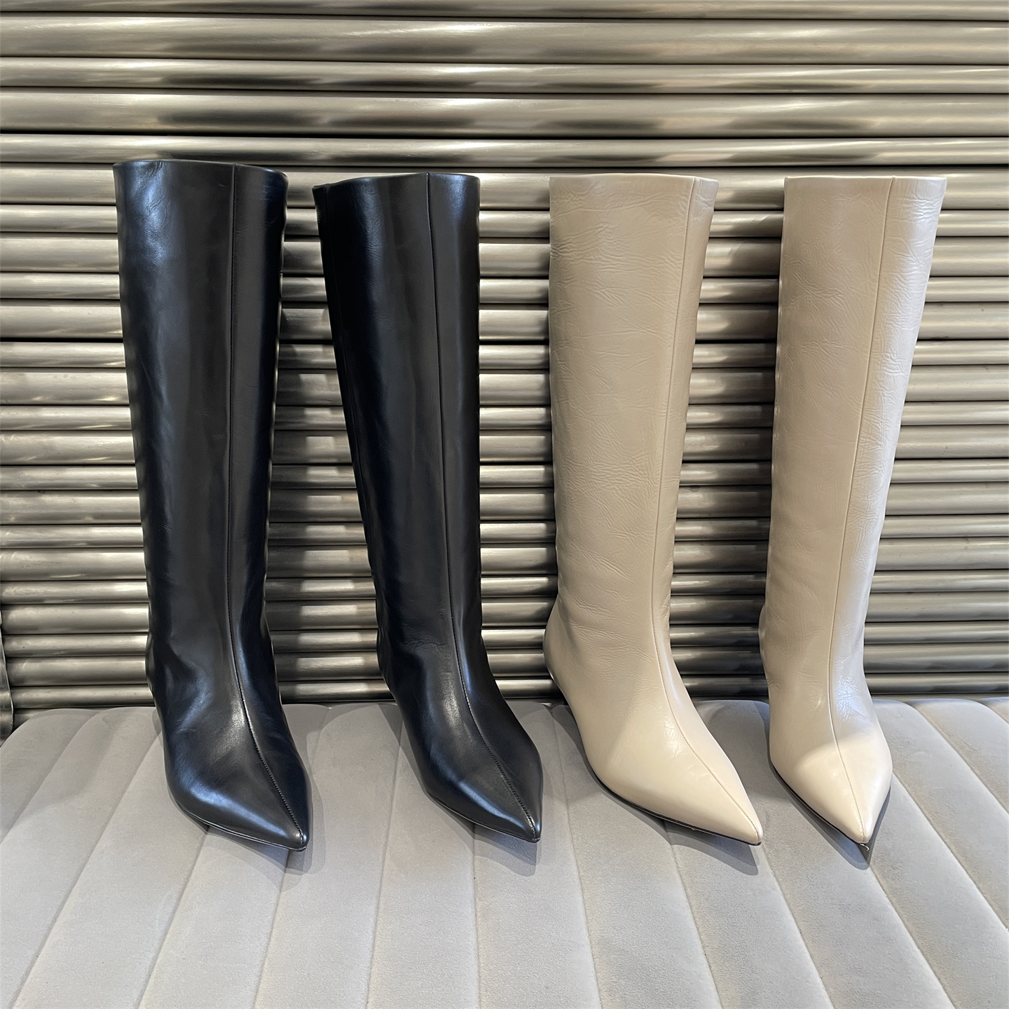 乐魔欧洲站秋款真皮尖头高筒靴