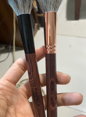 慕姿澜 灰鼠毛点彩刷腮红刷定妆刷