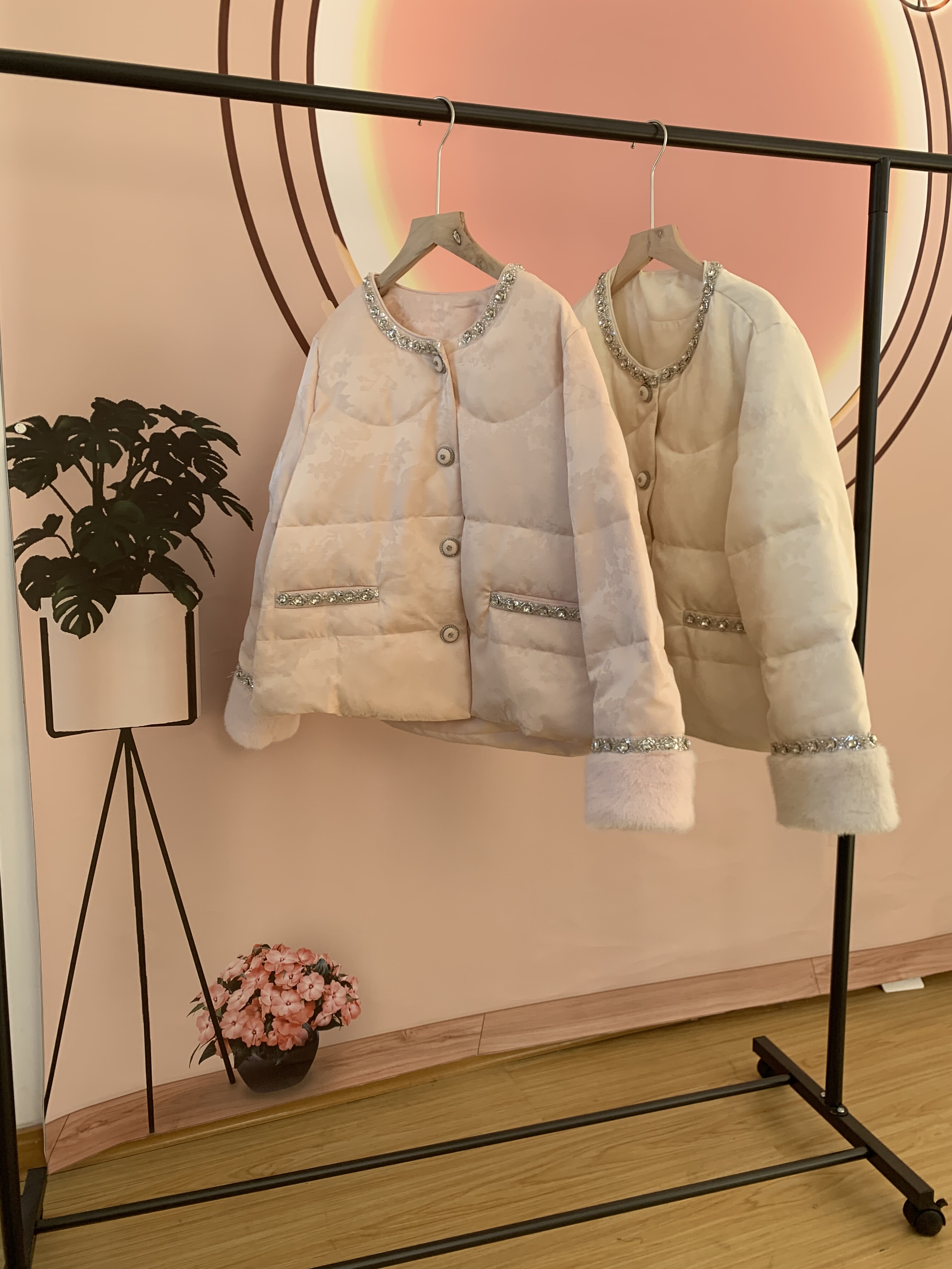 2025新款羽绒服女短款冬季加厚保暖90白鸭绒外套