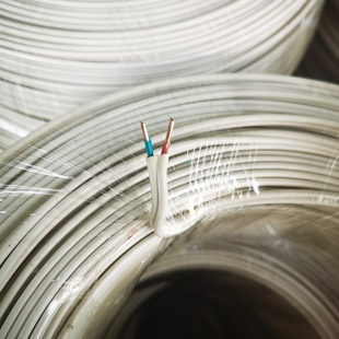 室外电话线零售铁丝双芯两股双护套镀锌防锈拉力线晾晒衣服绳 包邮