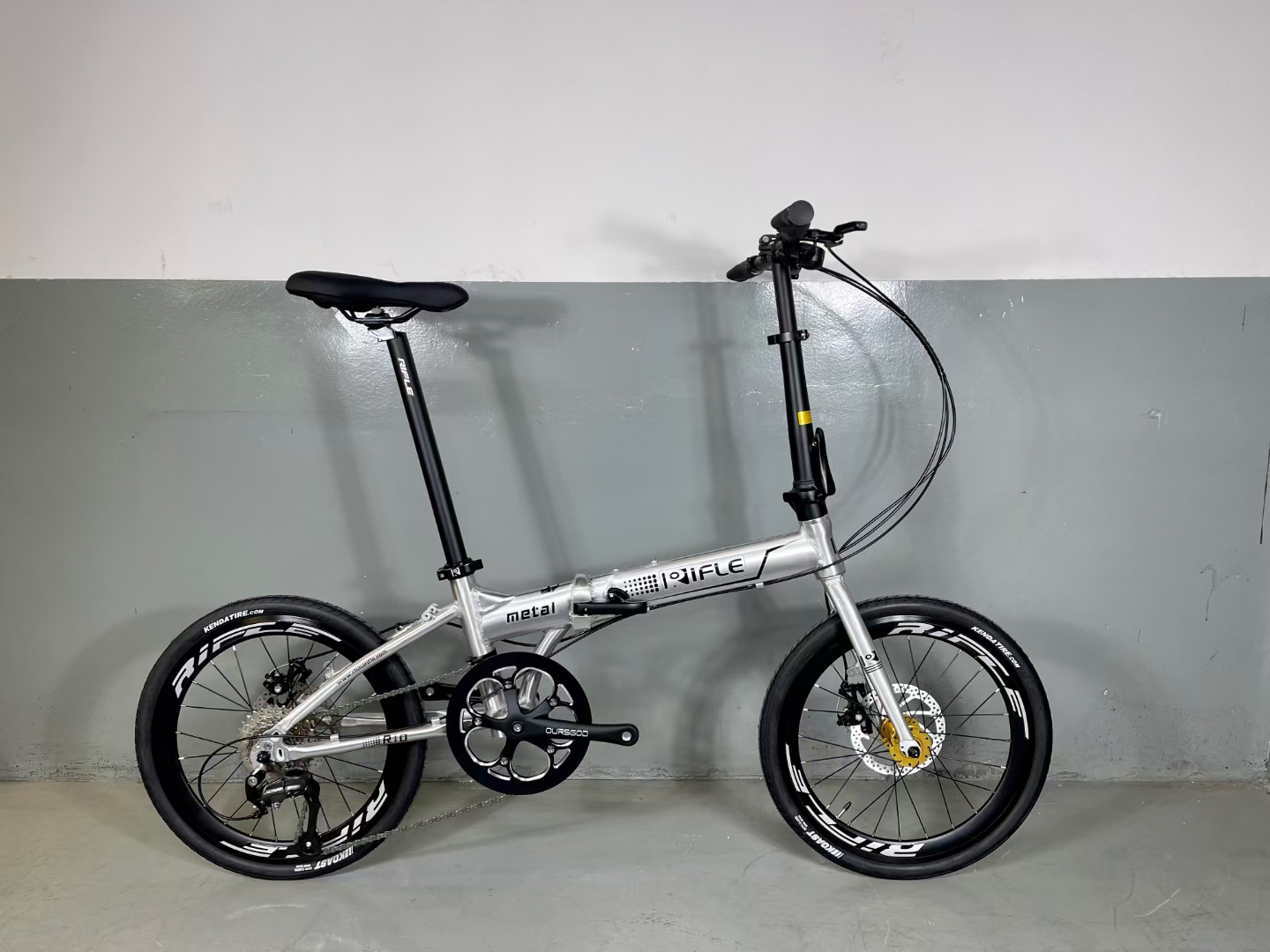 耐飞折叠车9速油压碟刹R10自行车20寸铝合金整车