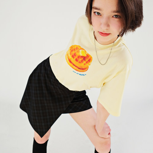 JK女装逆光条纹刺绣显腿长