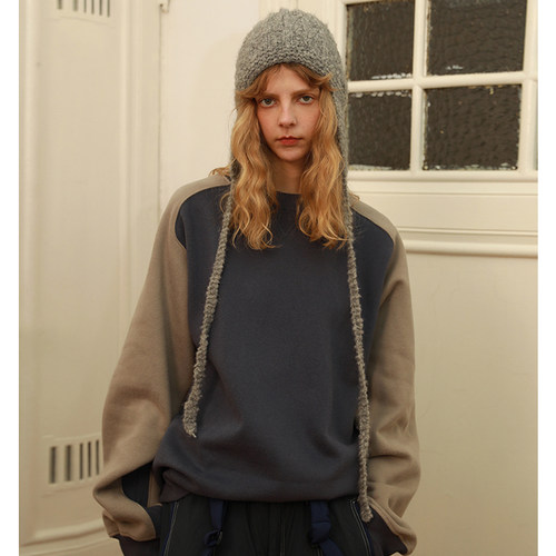 逆光宽松加绒中性复古插肩袖卫衣