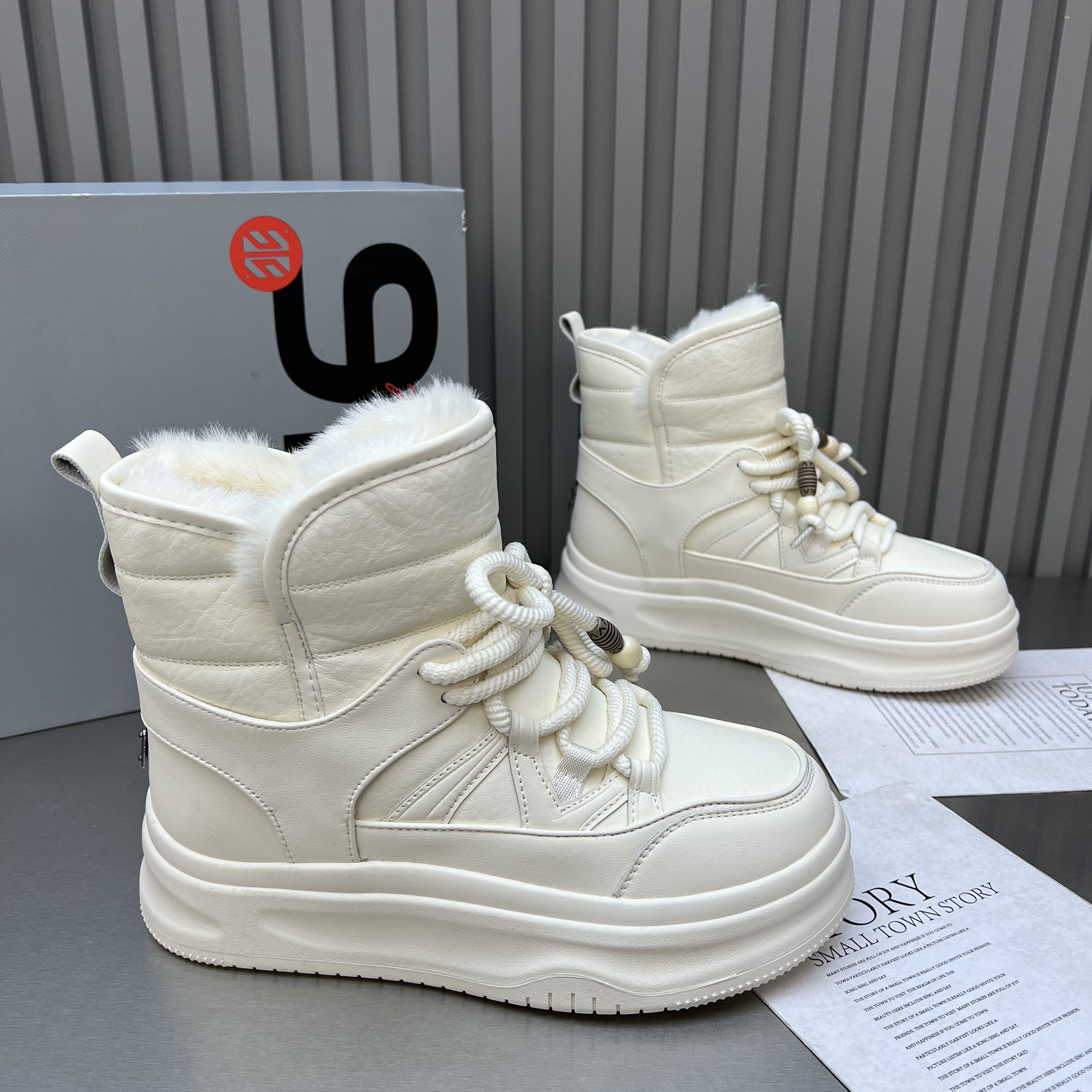 真皮厚底高帮小白鞋女鞋2025冬季加绒保暖松糕板鞋增高百搭雪地靴