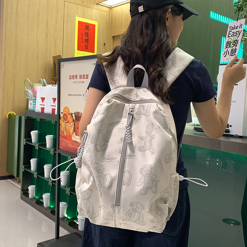 法国Uamtor印花小熊书包初中女生背包韩版轻便简约户外旅行双肩包