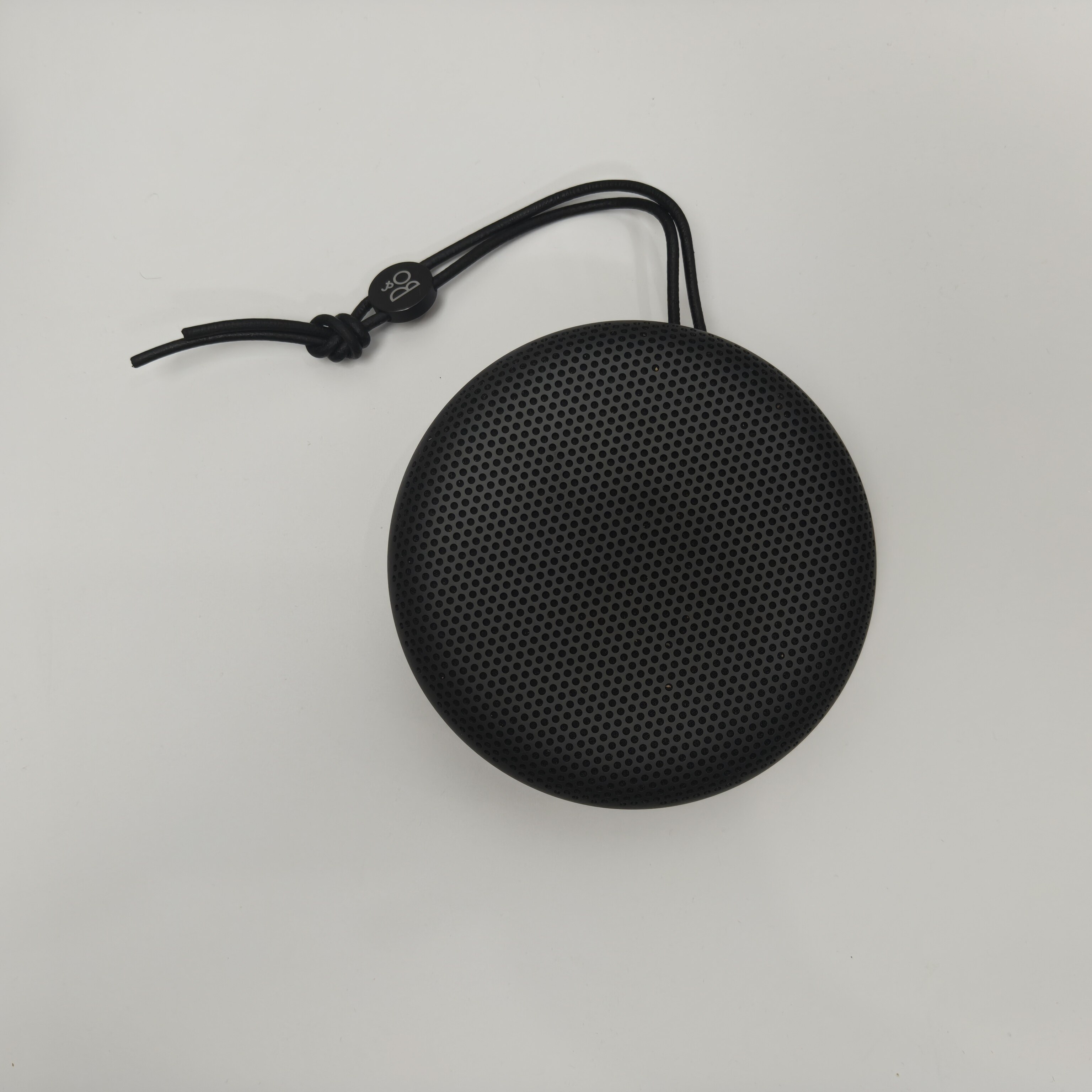B&O BeoPlay A1一代二代无线蓝牙音箱高音质户外便携音响