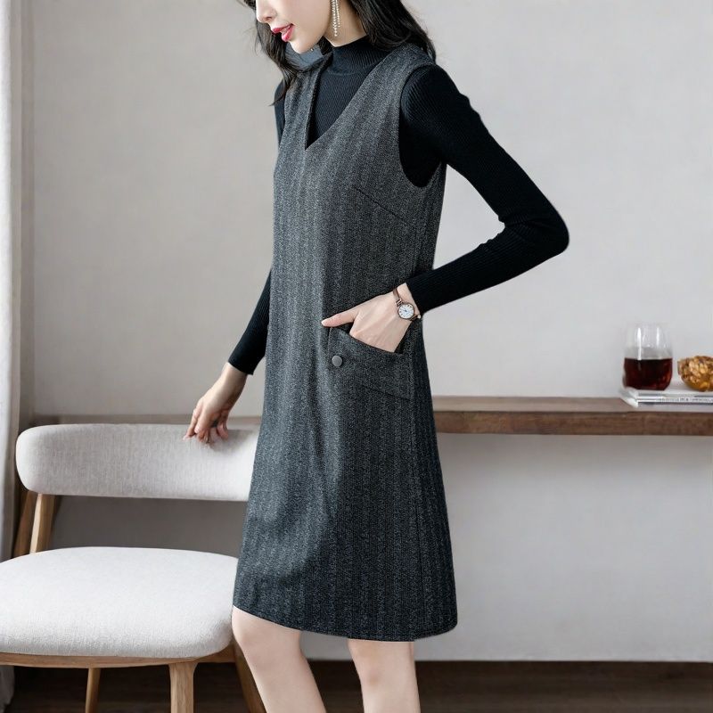 毛呢秋冬洋气背带裙有口袋A字