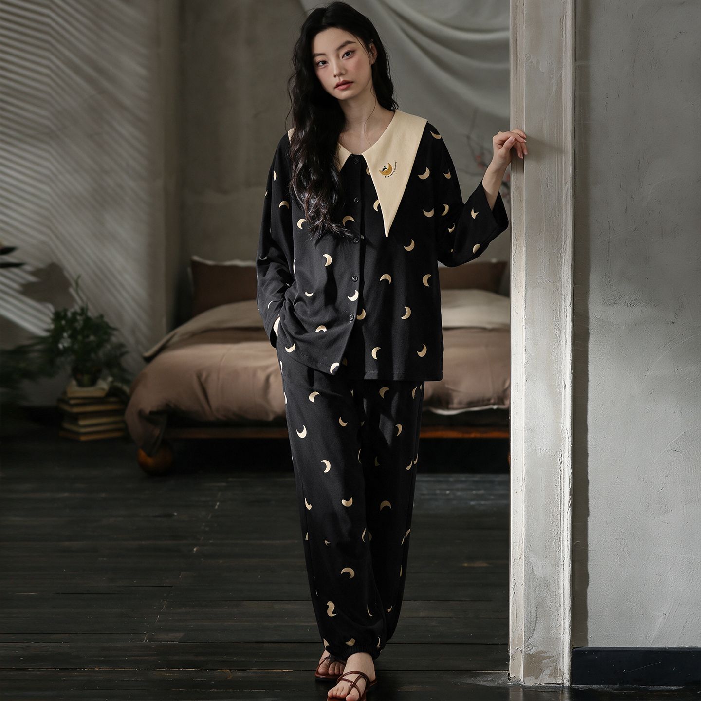 春秋季轻奢棉质女款家居服带胸垫