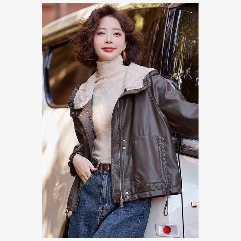 气质高级感女黑色加绒皮衣夹克连帽外套套装秋冬季洋气中年女款上