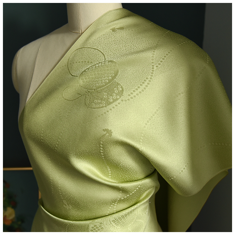 正绢真丝旗袍荷包浅绿小纹零裁