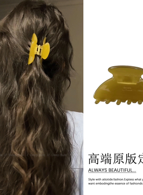 小号半扎发发夹抓夹后脑勺发饰2026新款夏天黄色高级感鲨鱼夹发夹