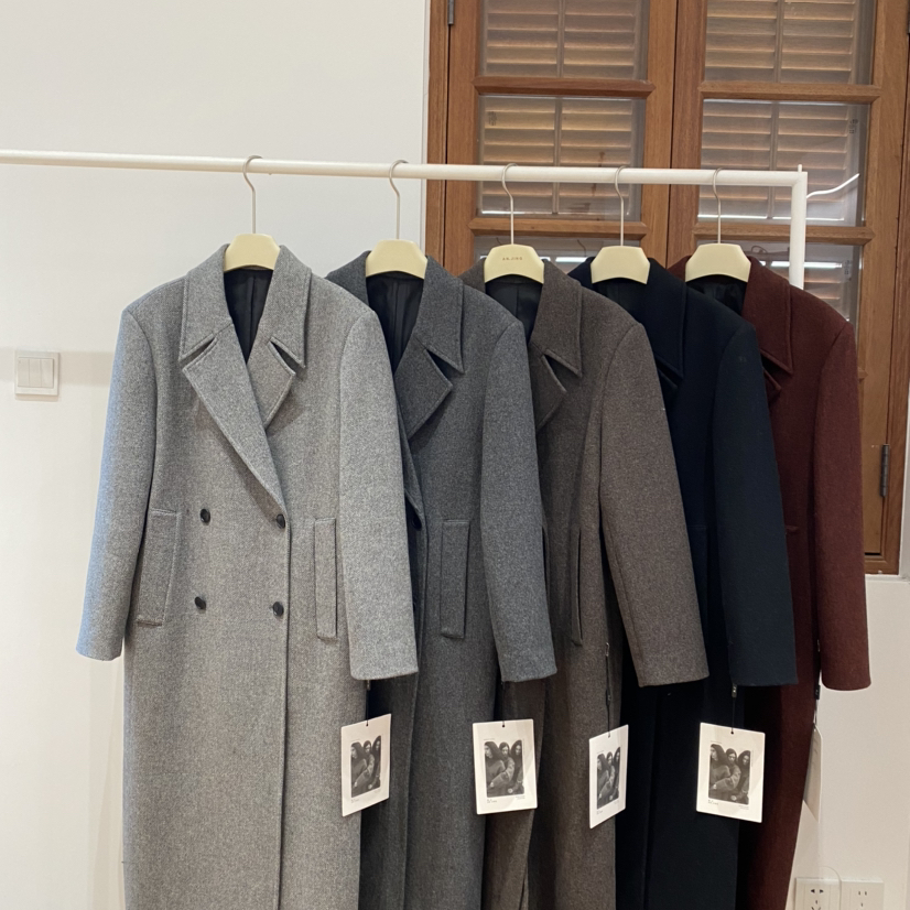 冬上新单面赫本风双排扣修身长款西装领羊毛外套（含100%羊毛）