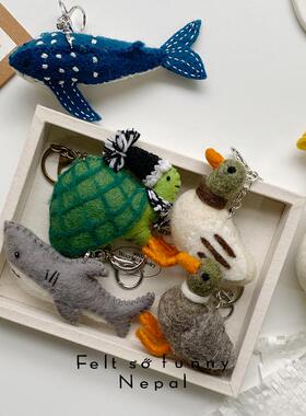 呆萌手工羊毛毡挂件动物玩偶鸭子鲸鱼乌龟挂饰可爱动物包包挂件
