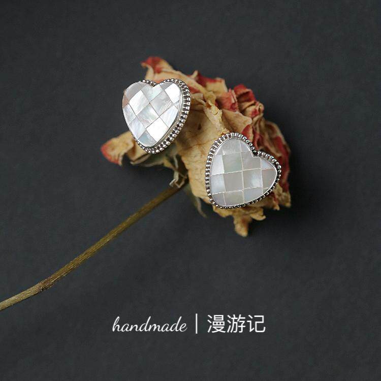 复古风甜美气质拼接贝母菱格面细麻花边爱心形贝壳耳钉 s925纯银
