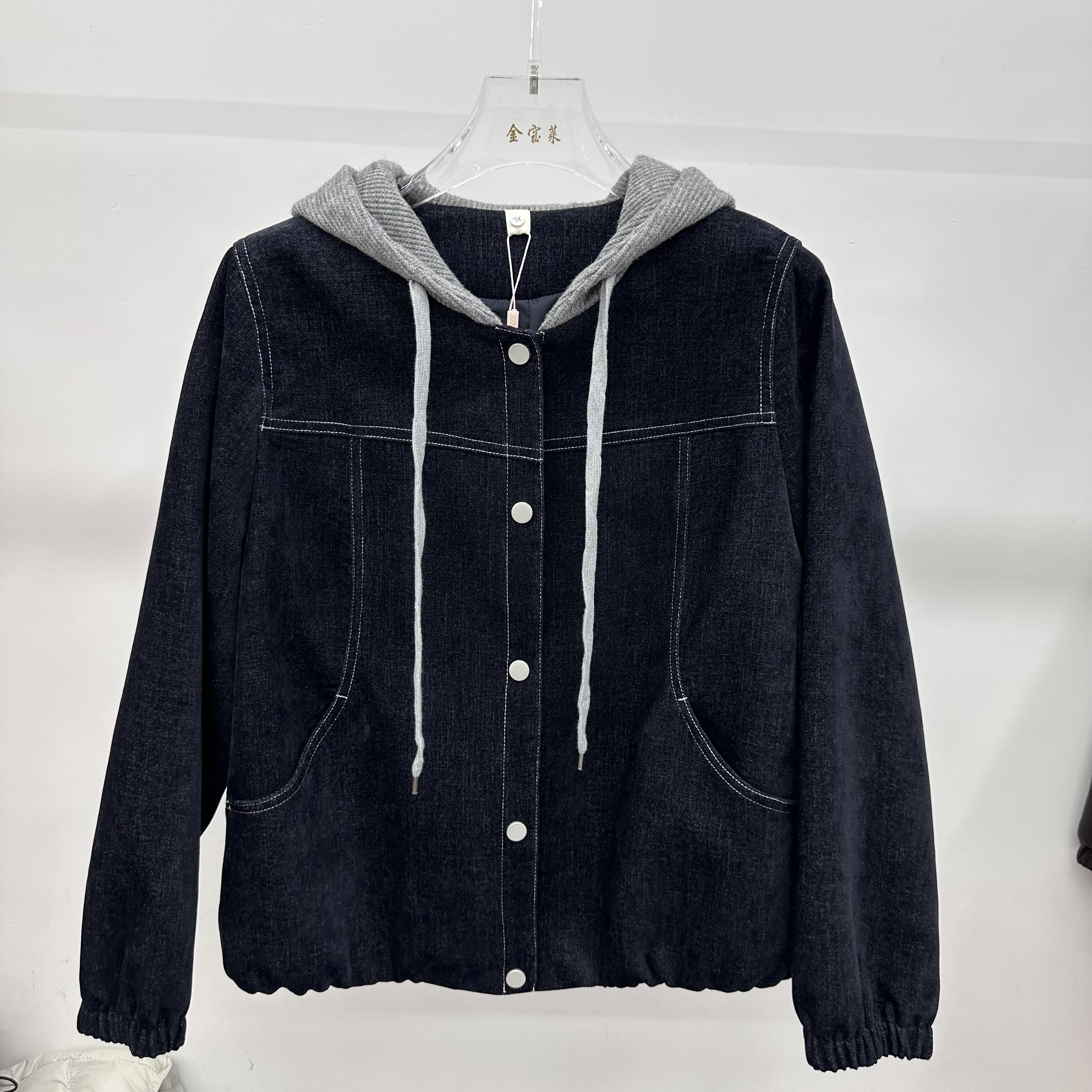金宝莱W02专柜正品新款秋季女装连帽妈妈装宽松休闲牛仔短外套02