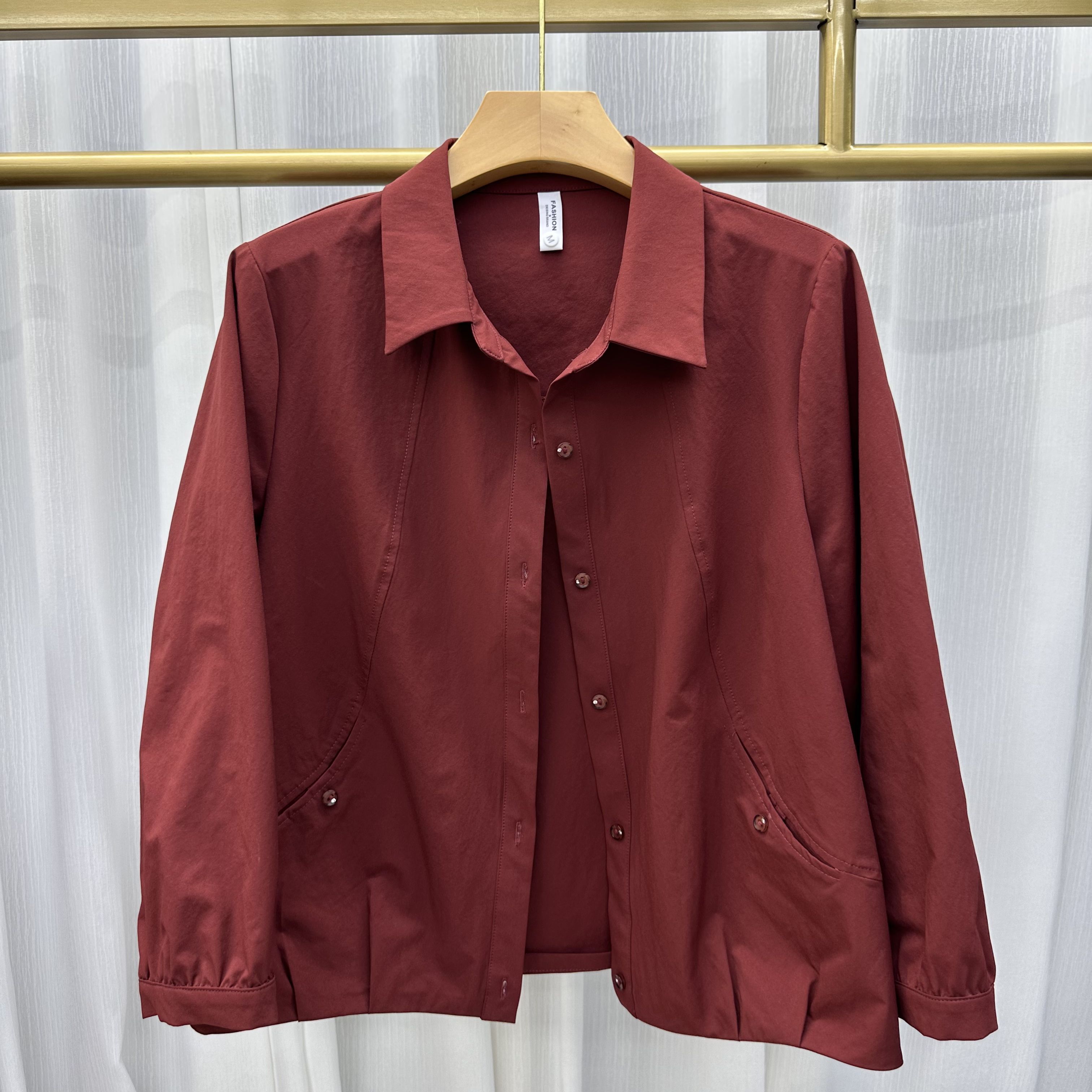02专柜正品新款秋季女装时尚翻领短款宽松休闲妈妈装打底衬衫外套