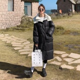 档口现货主推两色撞色拼接长款羽绒服标90绒266-7716，女装羽绒服，浙宝266