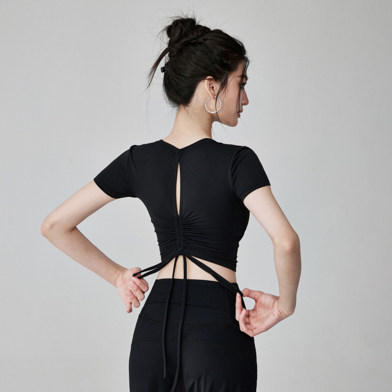带胸垫瑜伽上衣短袖女2025新款高颜值普拉提训练服跑步运动健身衣