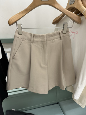 特价Mmt西装裤百搭显瘦 杏色 黑色 职业风OL通勤装 短裤