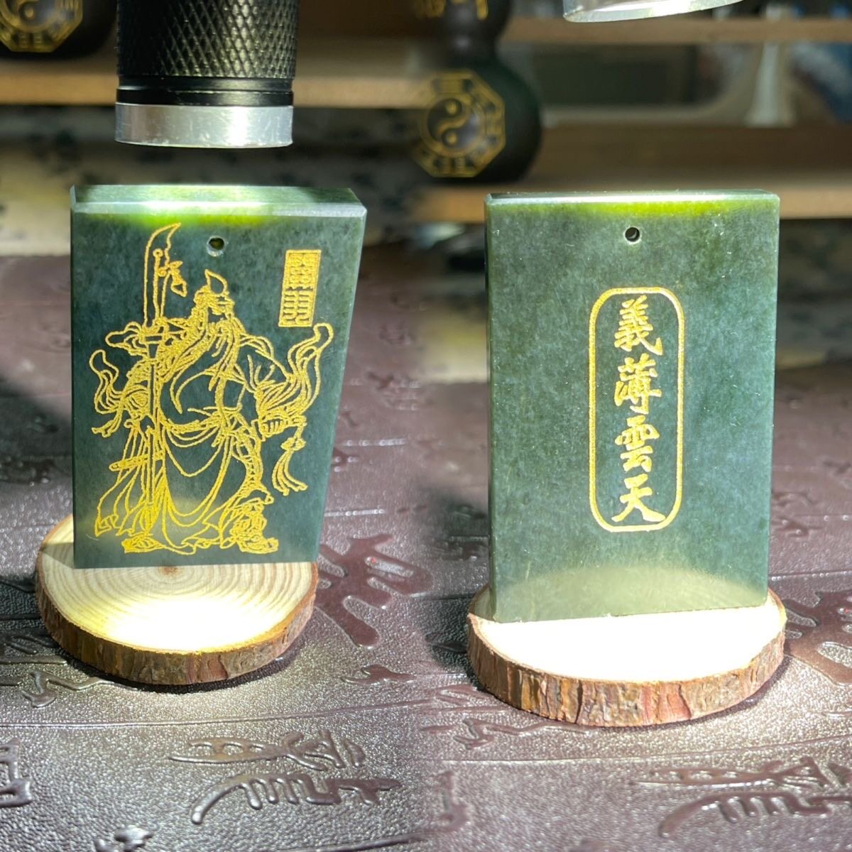 天然新疆和田玉关公玉牌武财神关羽无事牌吊坠义薄云天关公青玉牌