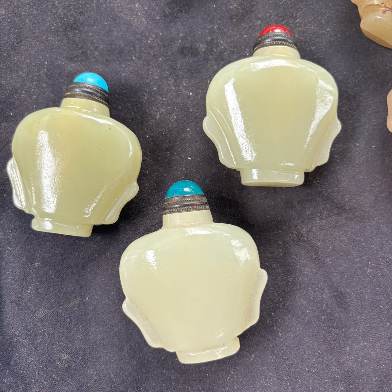 玉石鼻烟壶特色手工艺礼品摆件创意阿富汗玉送老外鼻咽瓶小瓶
