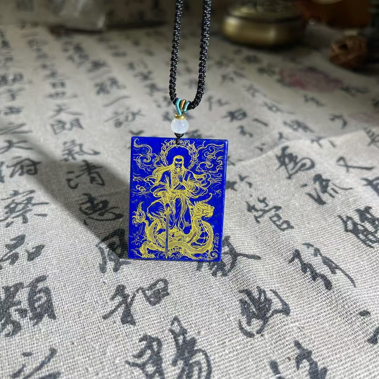 真武大帝人物雕刻天然青金石玄天上帝玉牌金龙护身平安护身无事牌