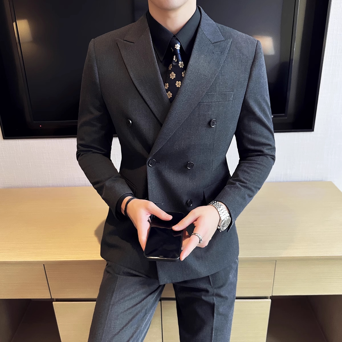 双排扣西服套装男商务正装新郎伴郎三件套帅气结婚西装礼服男修身_虎窝淘